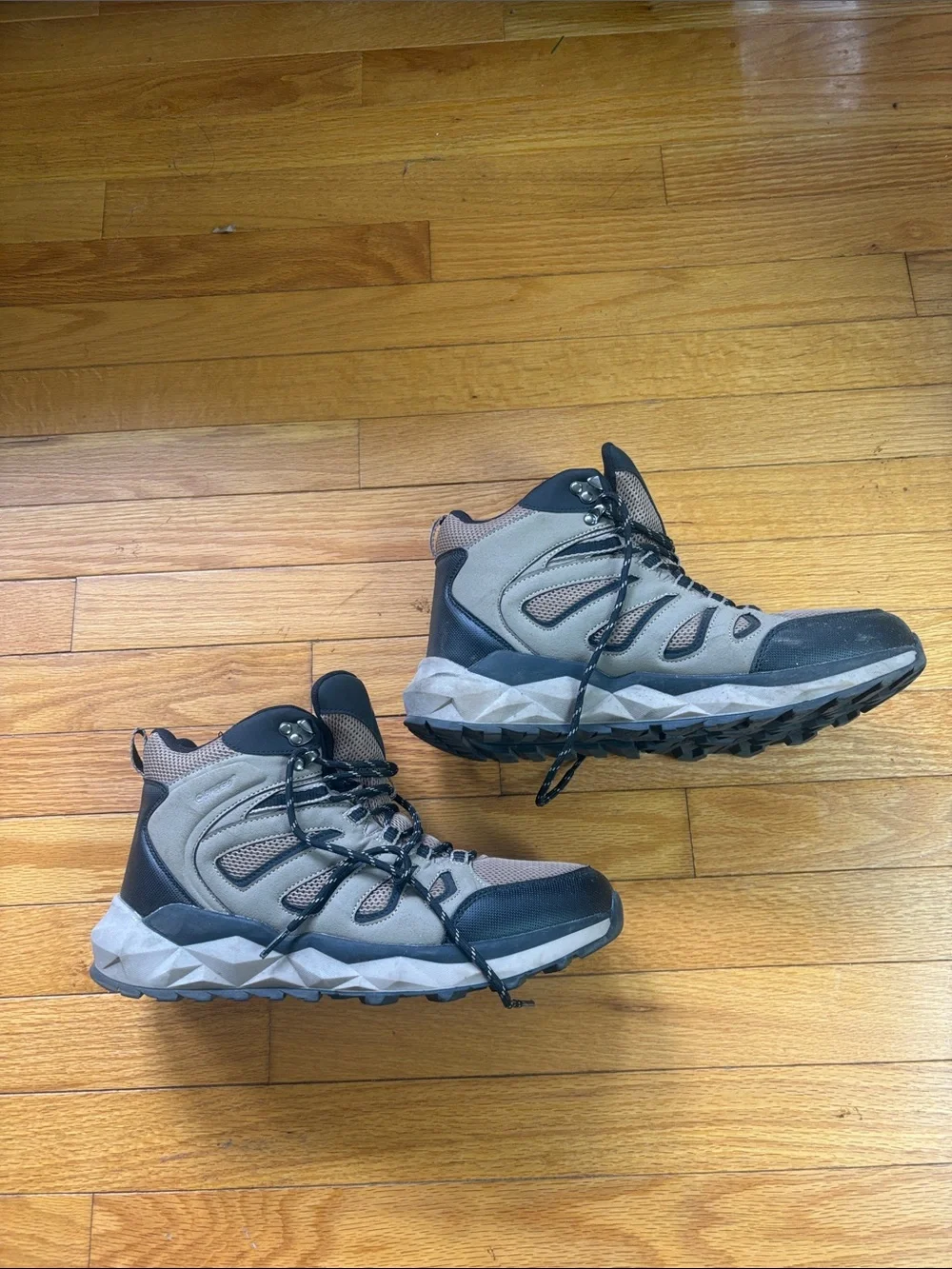 Men’s Size 10.5 Worn 2x